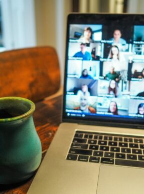 Screen set up for online meeting